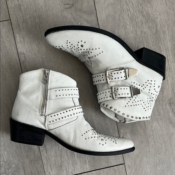 VINTAGE7 White Leather Silver Studded Cowboy Ankle Boots, Size 8 - Picture 8 of 12